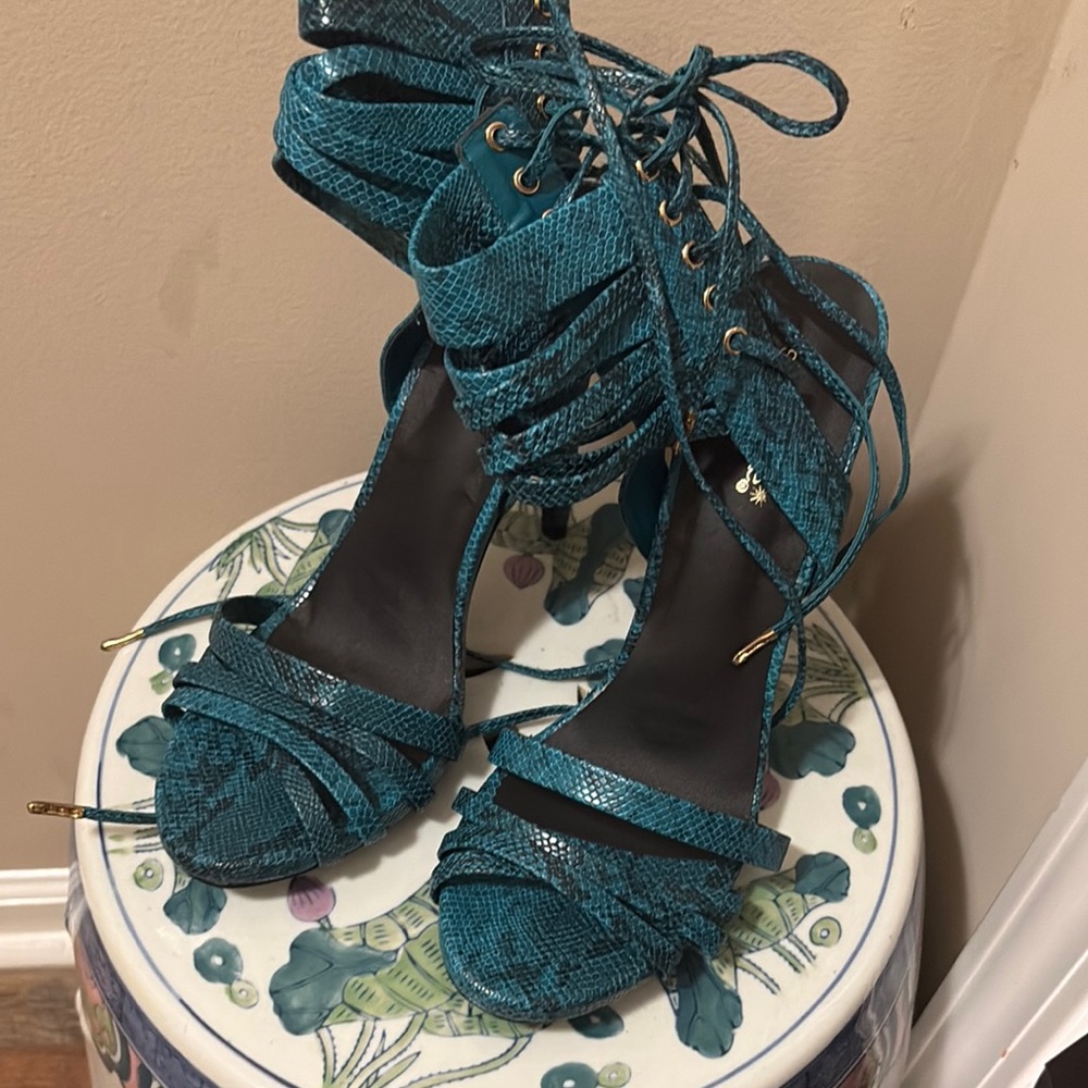 Shoe Dazzle Blue Strappy Heels